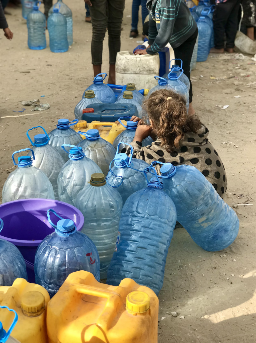 Amid the chaos of war, efforts intensify to stop the spread of polio, a highly infectious disease transmitted through contaminated water and poor sanitation.
(Photo Credit: Emad El Byed / Unsplash)